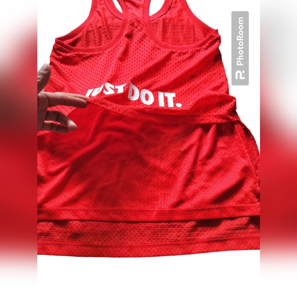 Nike women's red mesh tow layer tank top logo front on bottom layer size S - Picture 7 of 12